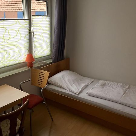Hotel Stadt Mainz Schwabenheim an der Selz Exterior foto