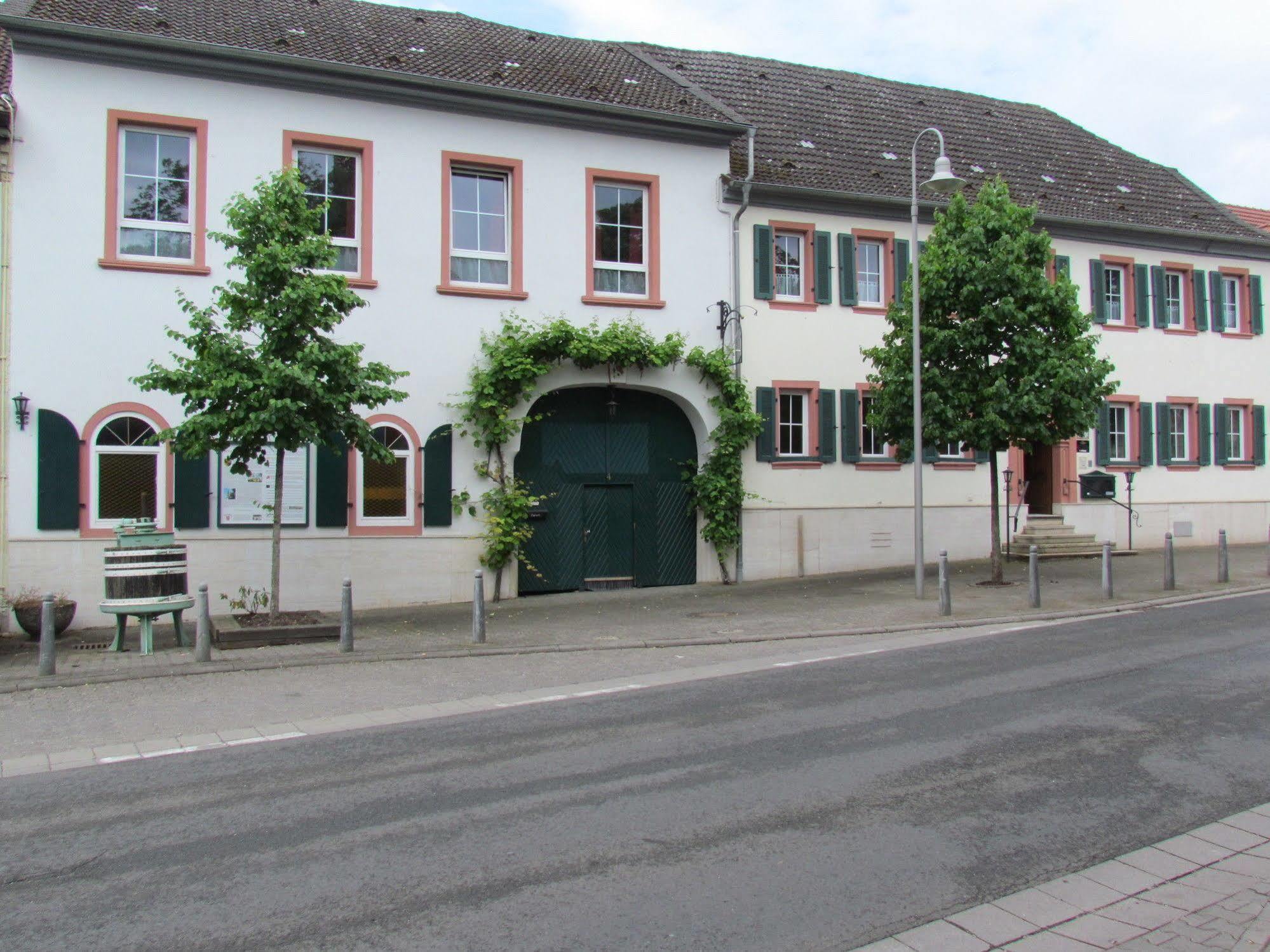 Hotel Stadt Mainz Schwabenheim an der Selz Exterior foto