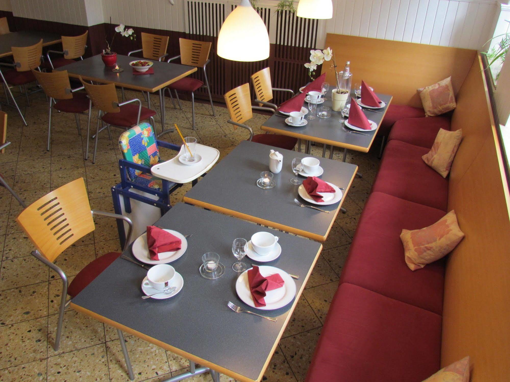 Hotel Stadt Mainz Schwabenheim an der Selz Exterior foto